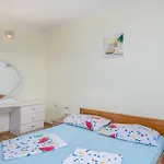 Appartement Beautiful In 1